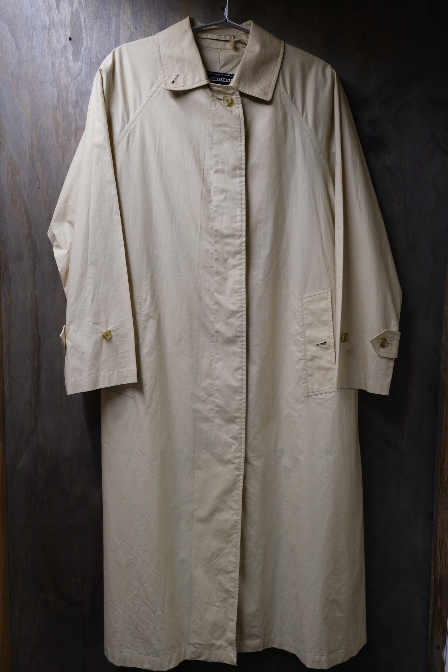 Vintage Burberry light trench M