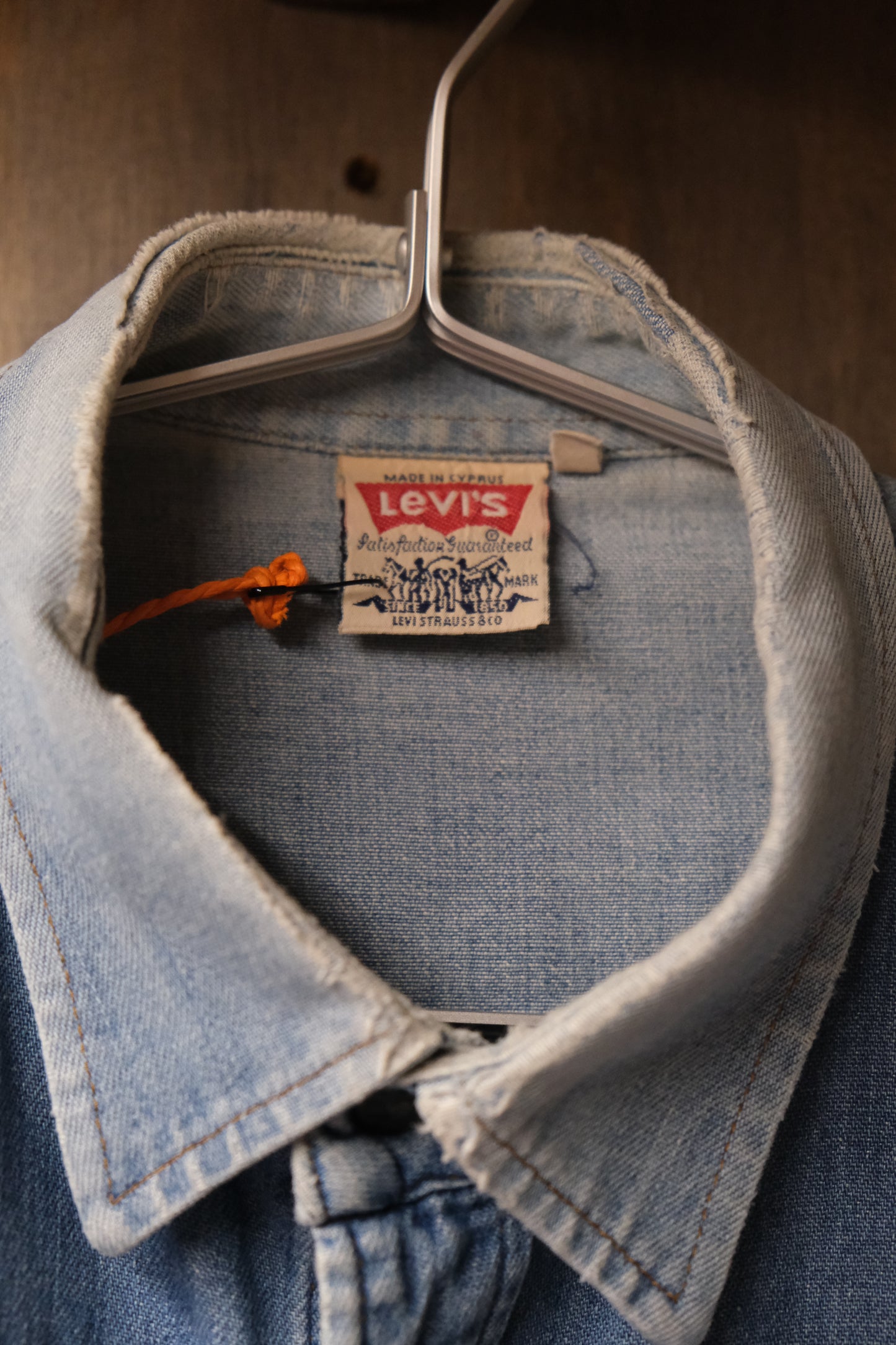 Vintage Levi's denim shirt M