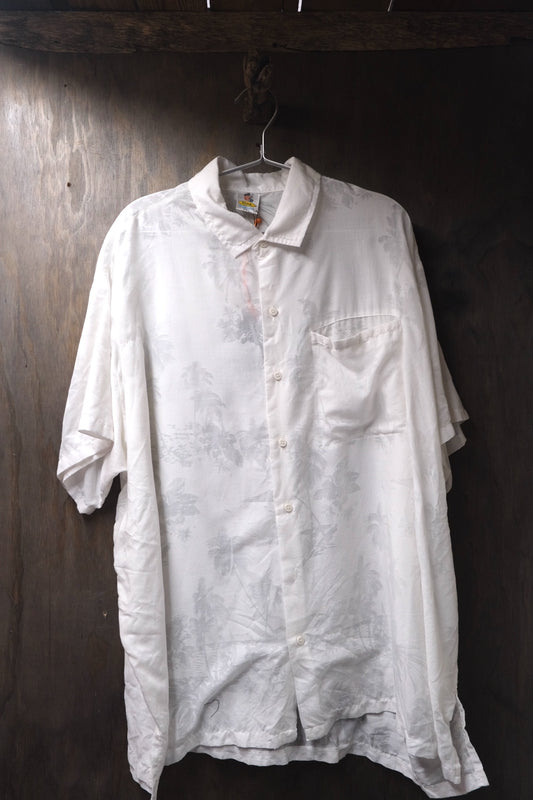 1980s Hawaiian shirt size XL