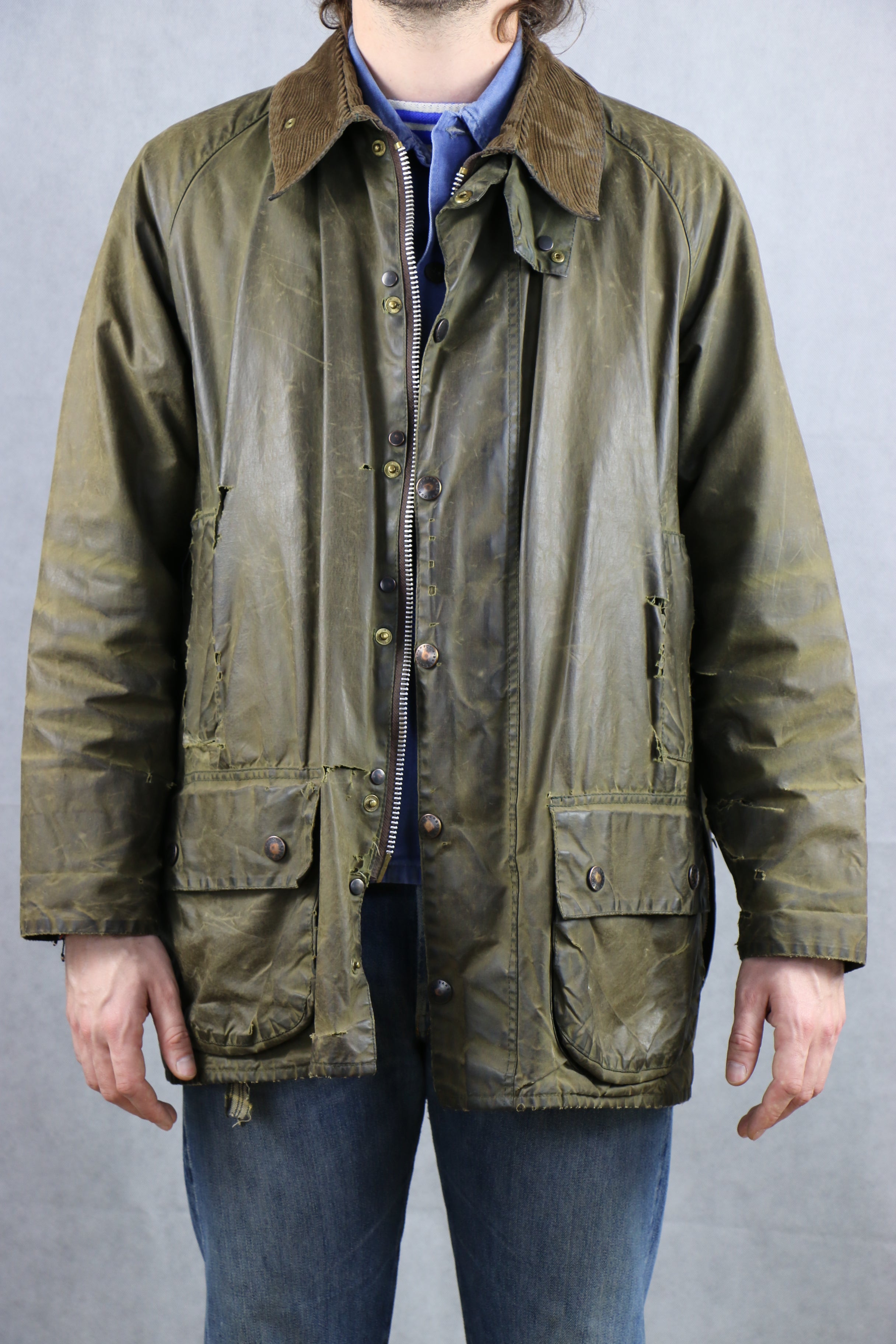 Barbour Beaufort Wax Jacket torn ~ Vintage Store Clochard92.com