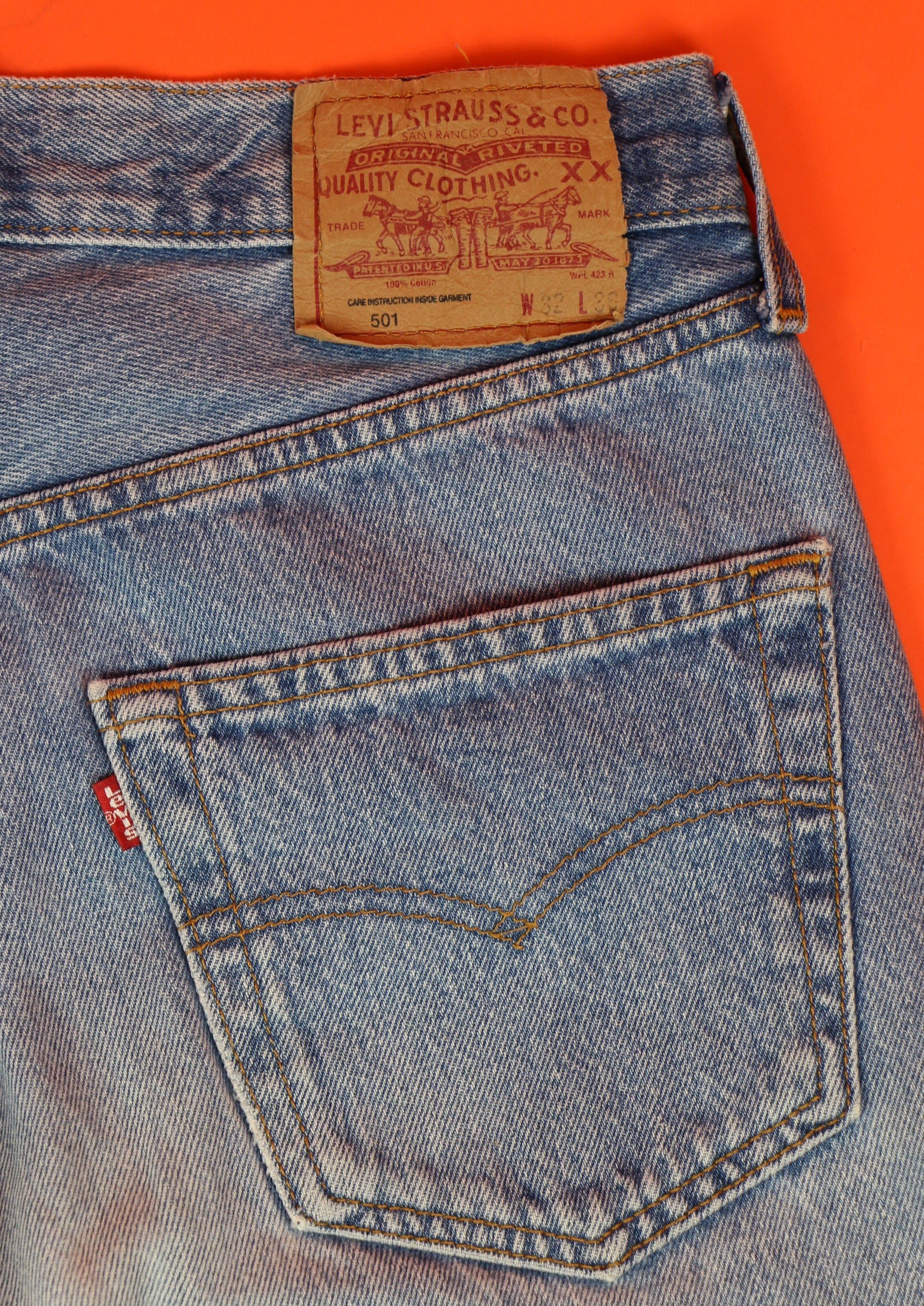 Levi's 501 Jeans Made in U.S.A. 'W32 L36' cropped ~ Vintage Store